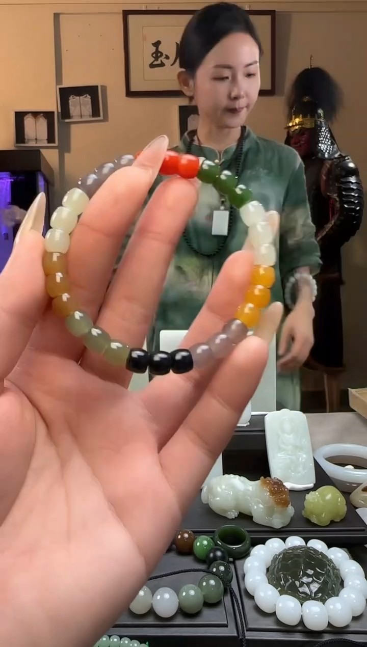 【闪购商品】和田玉多宝极限弧未镶嵌手串（多样性发货）
