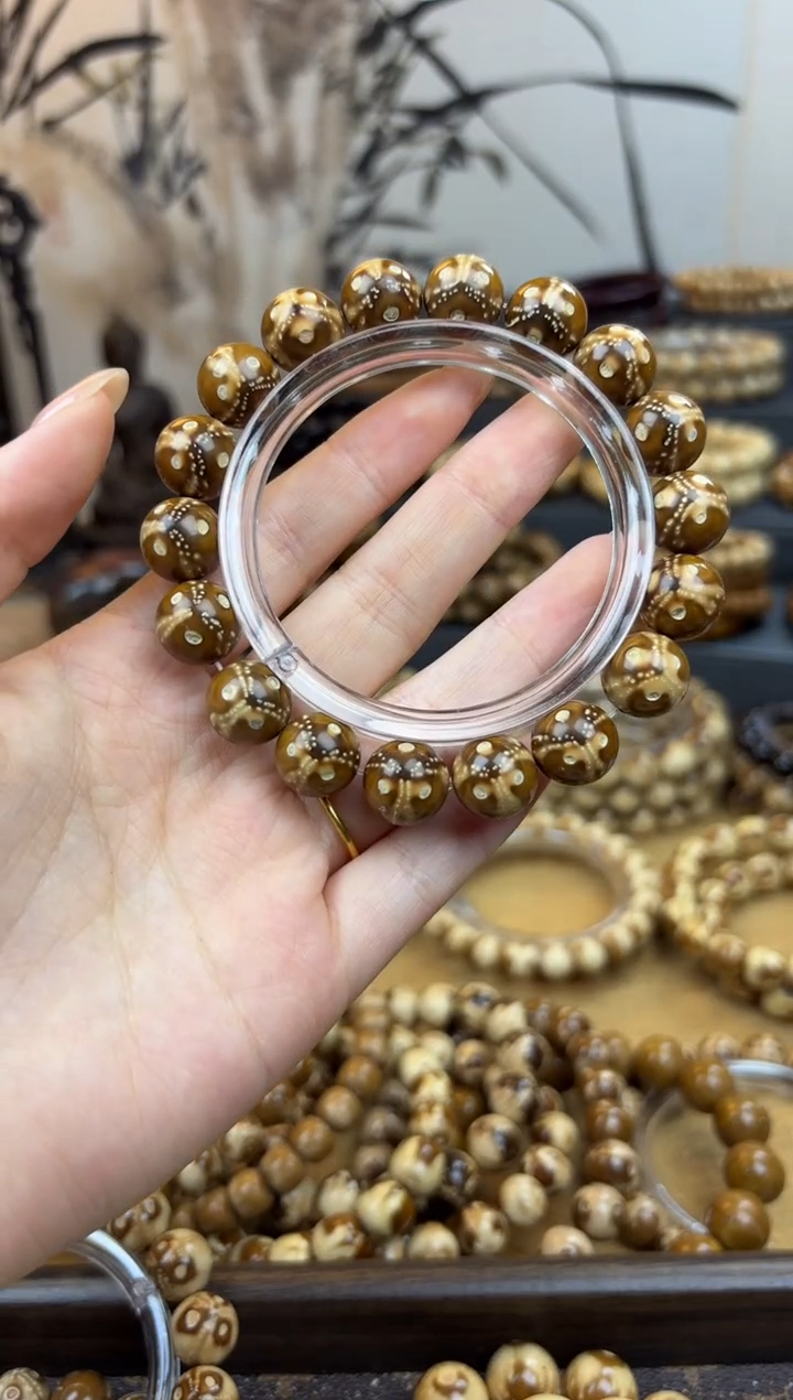 【闪购商品】紫金鼠手串12奔驰紫金鼠精品