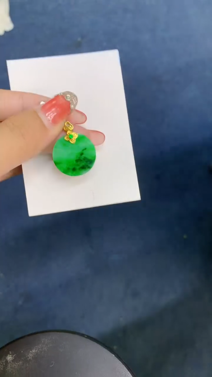 颈饰未镶嵌翡翠1