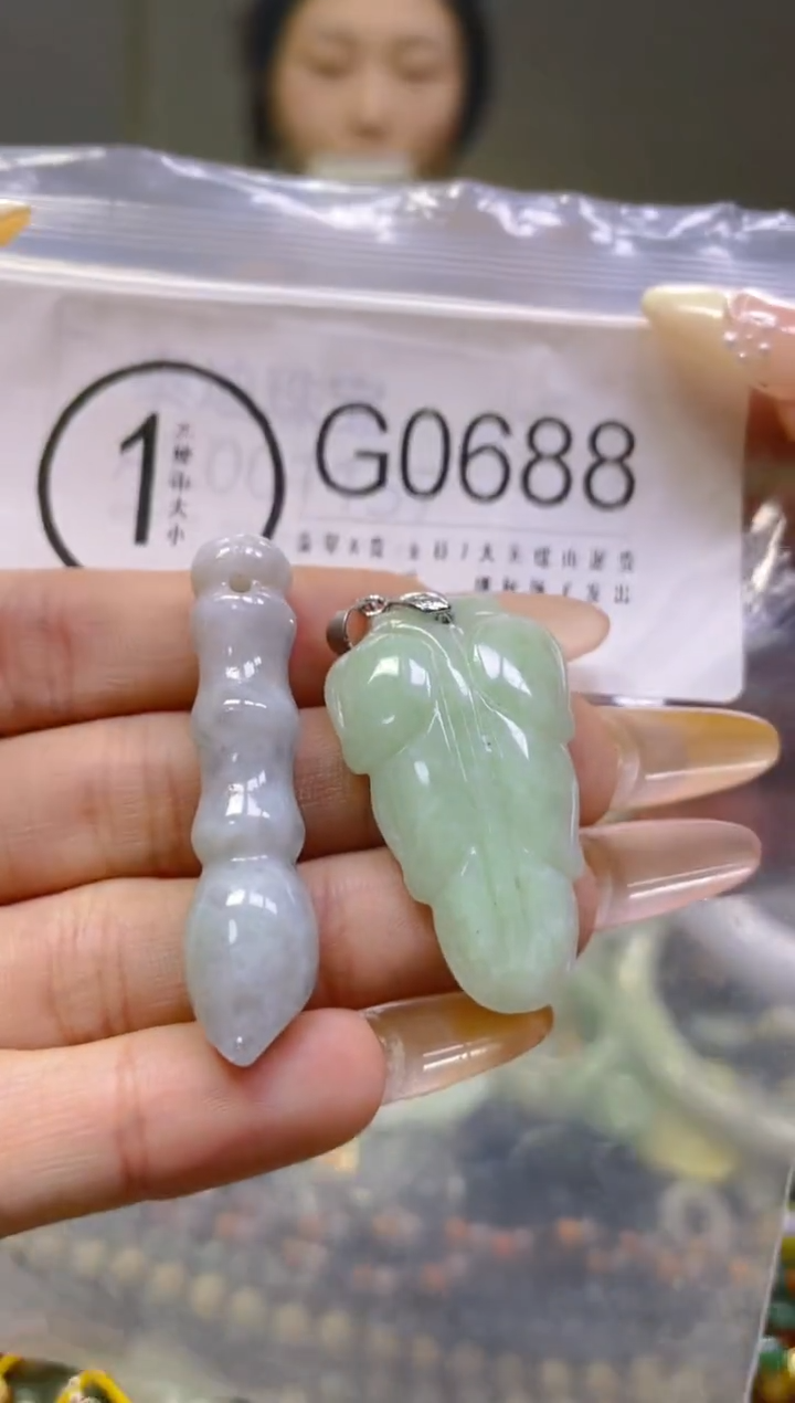 翡翠未镶嵌颈饰/G/翡翠A货一图一物