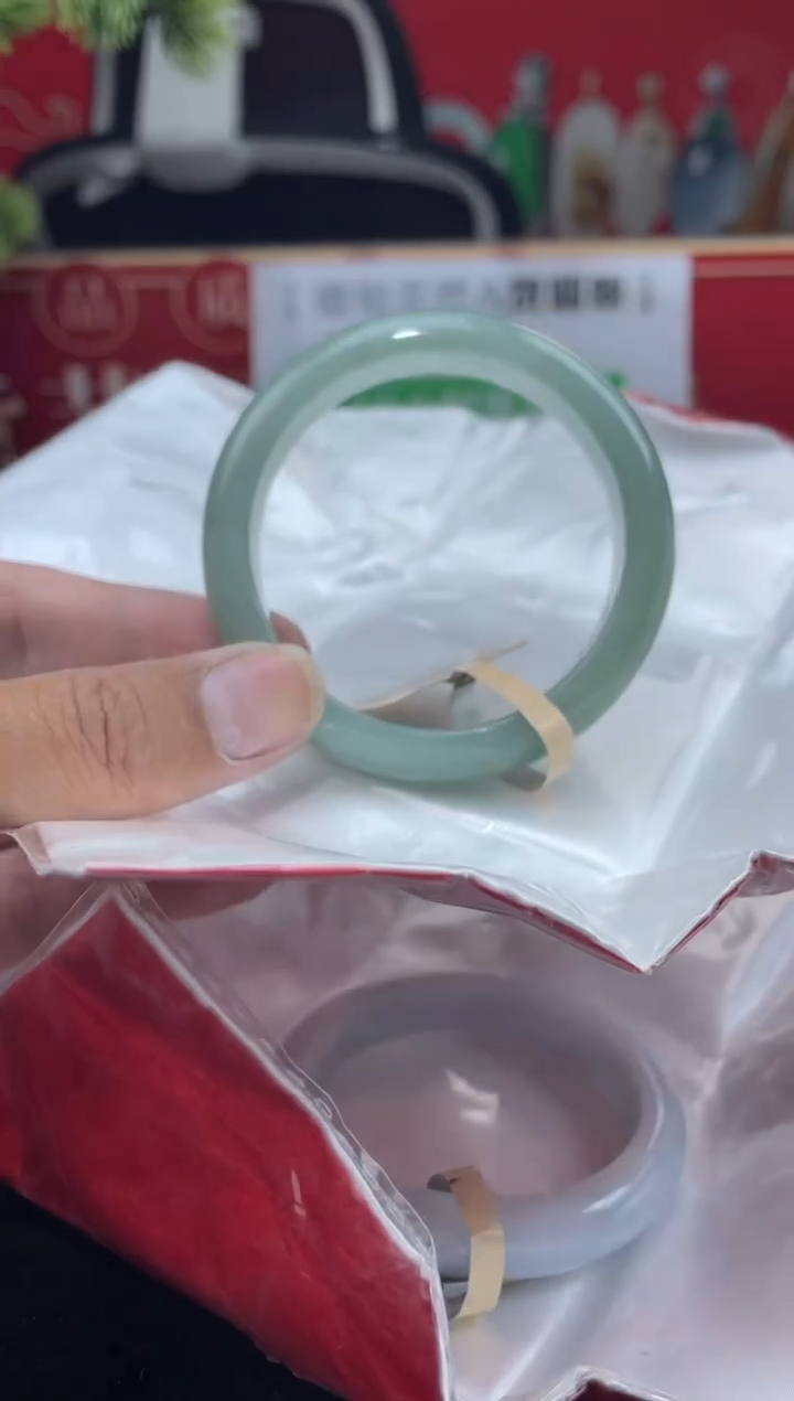 【闪购商品】翡翠手镯未镶嵌手镯10