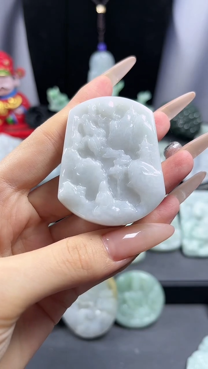 【闪购商品】翡翠颈饰未镶嵌山水牌01