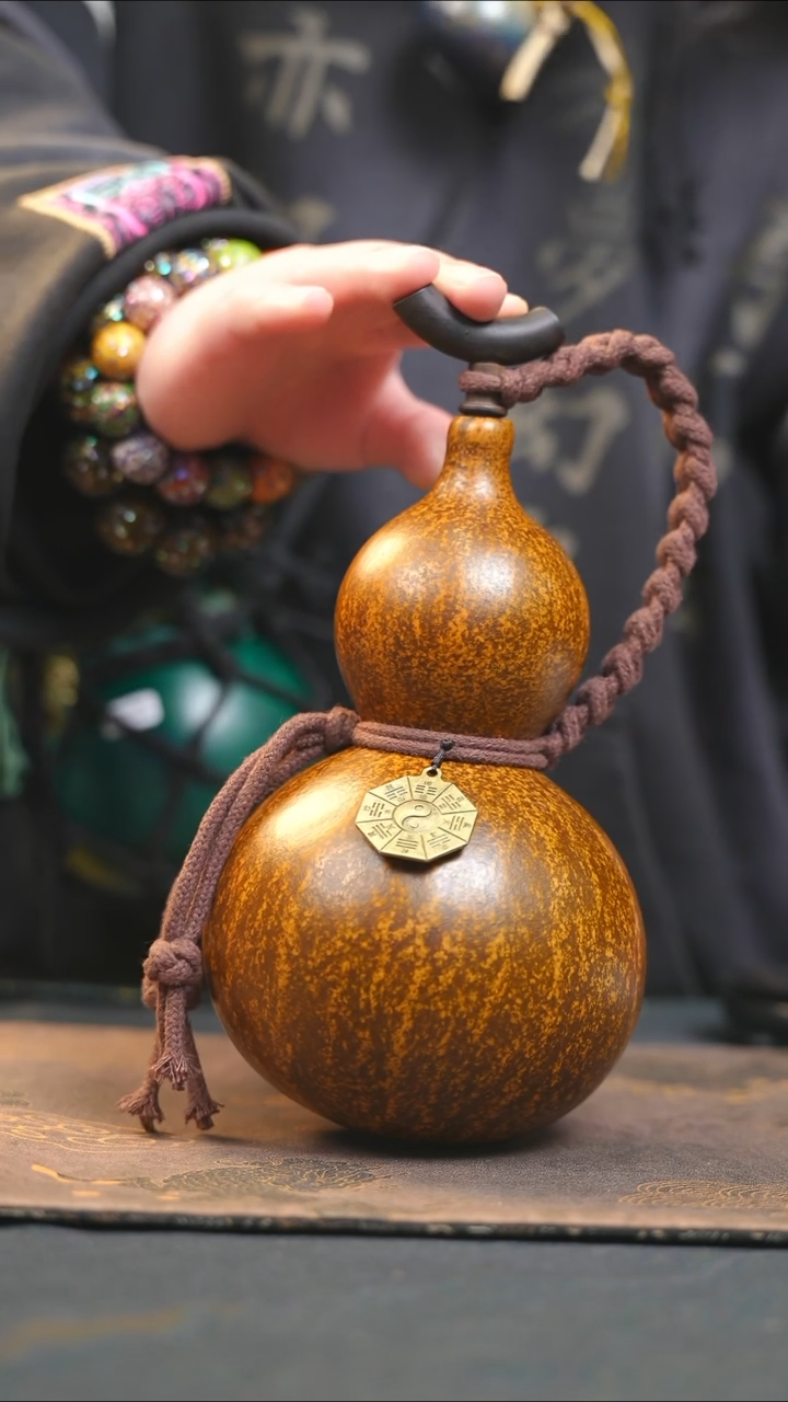 【闪购商品】YD137大漆酒葫芦不包手串及旋转底座