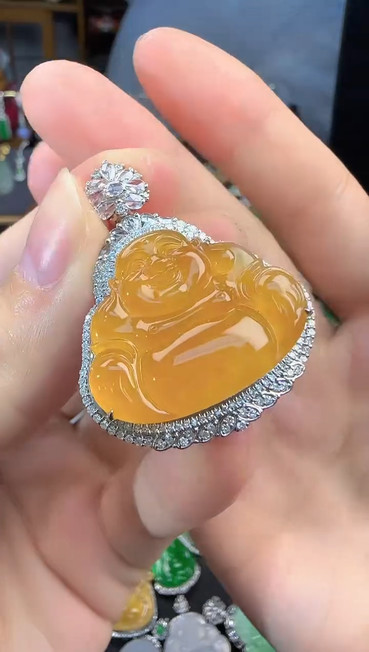 【闪购商品】翡翠吊坠(不含链)18K金镶嵌冰种鸡油黄佛公吊坠