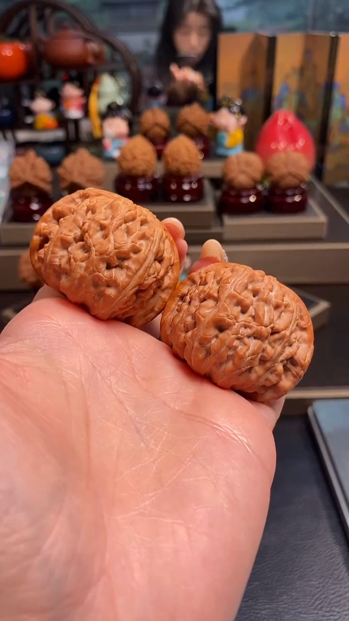 【闪购商品】文玩核桃把件H706白狮子44