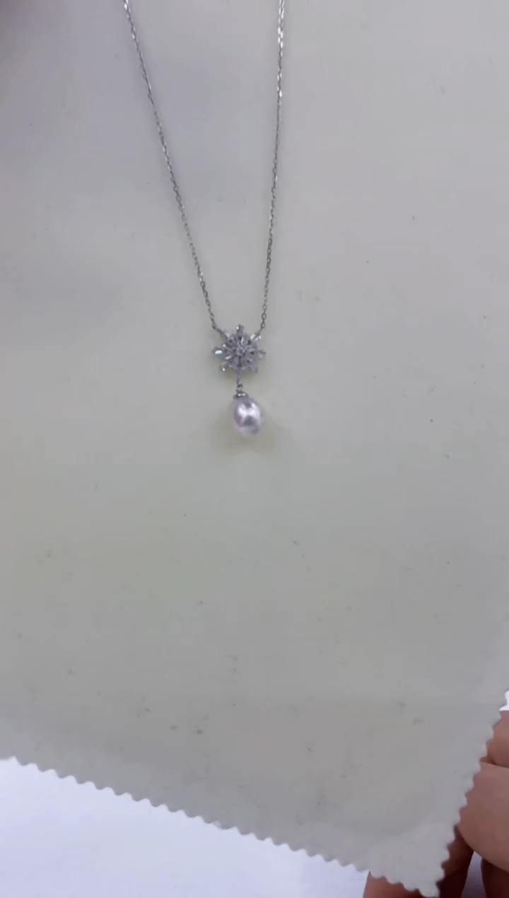 颈饰银S925镶嵌海水珍珠  