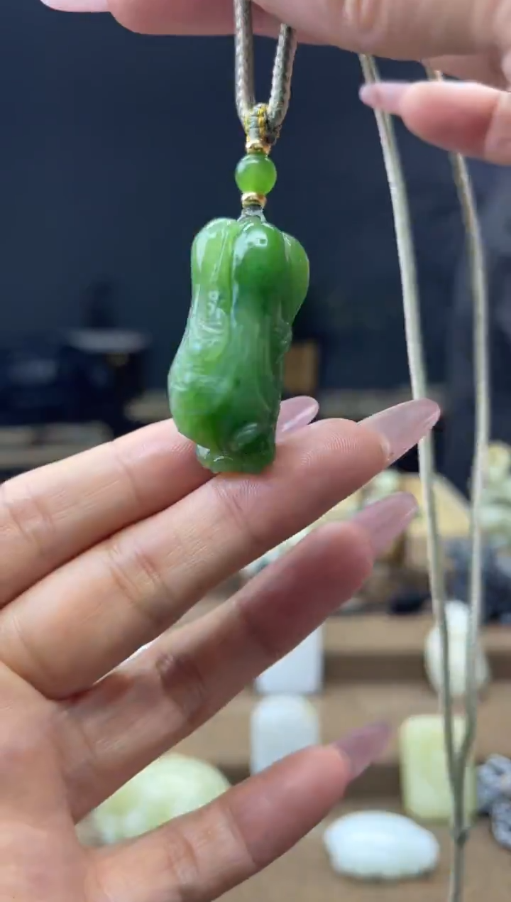 颈饰未镶嵌和田玉1