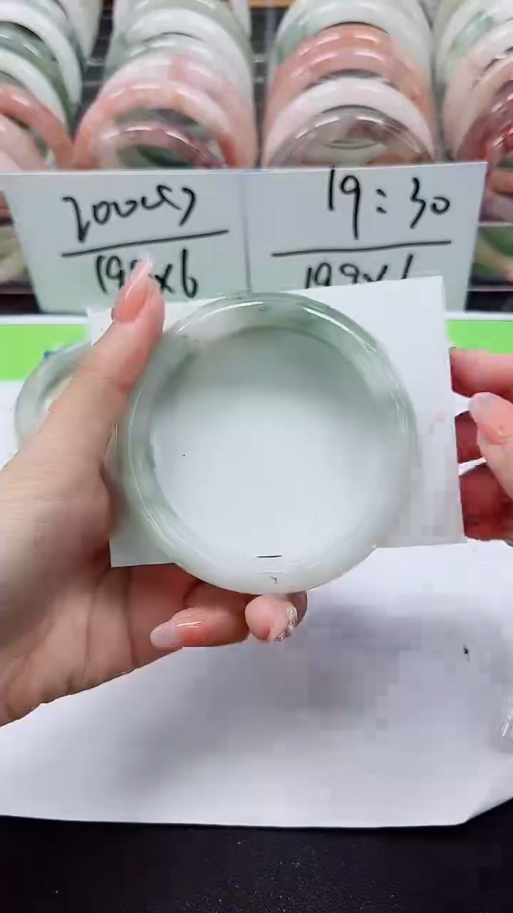 【闪购商品】石英质玉手镯合金A59-59/60