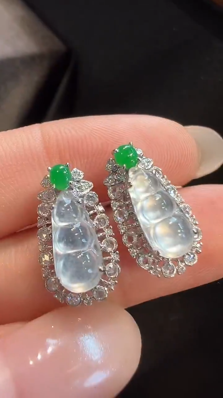 18K金镶嵌翡翠耳饰AL6