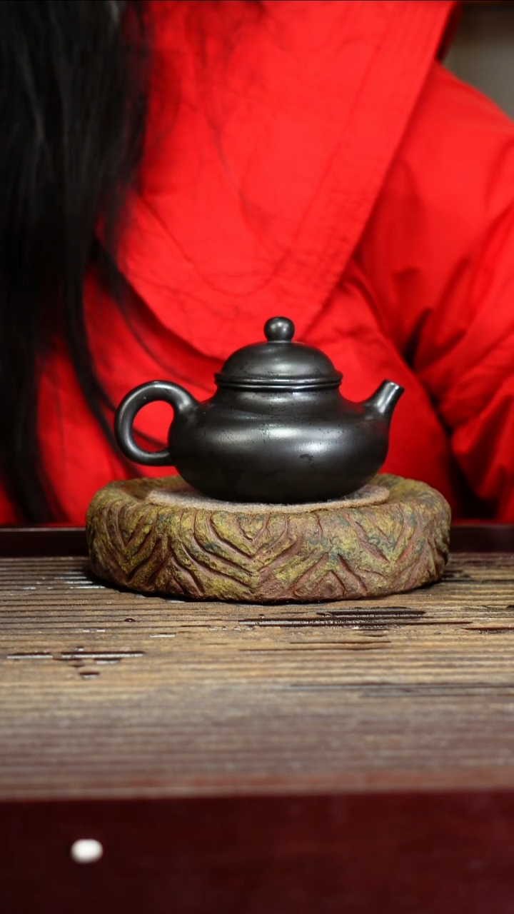 宜兴原矿紫砂壶茶壶宜兴原矿紫砂壶茶壶180C