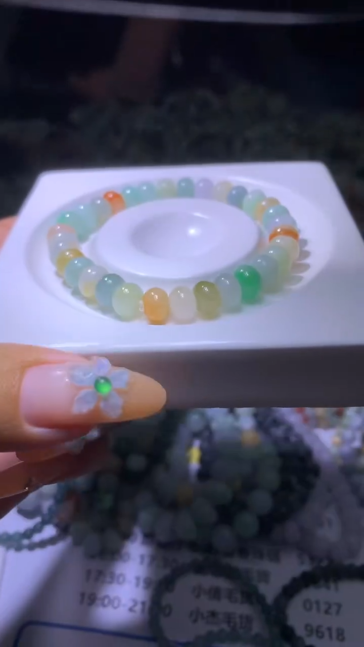 【闪购商品】翡翠未镶嵌颈饰MXX011615