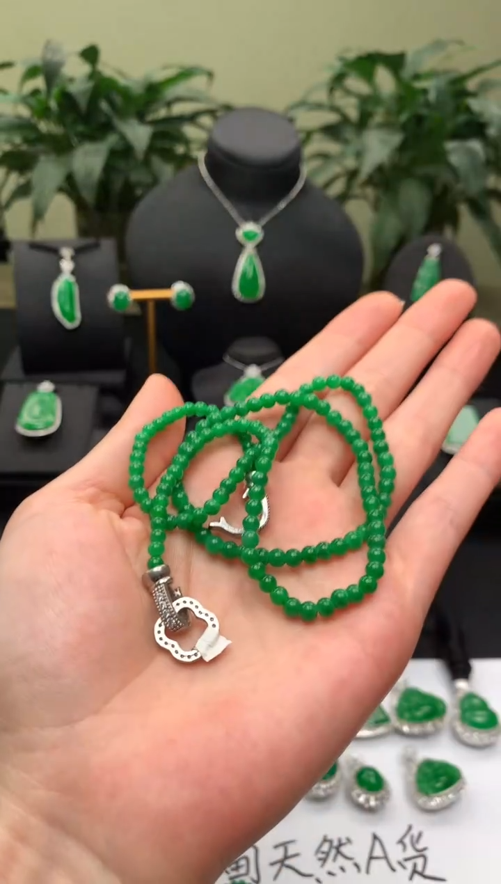 【闪购商品】翡翠颈饰未镶嵌珠链