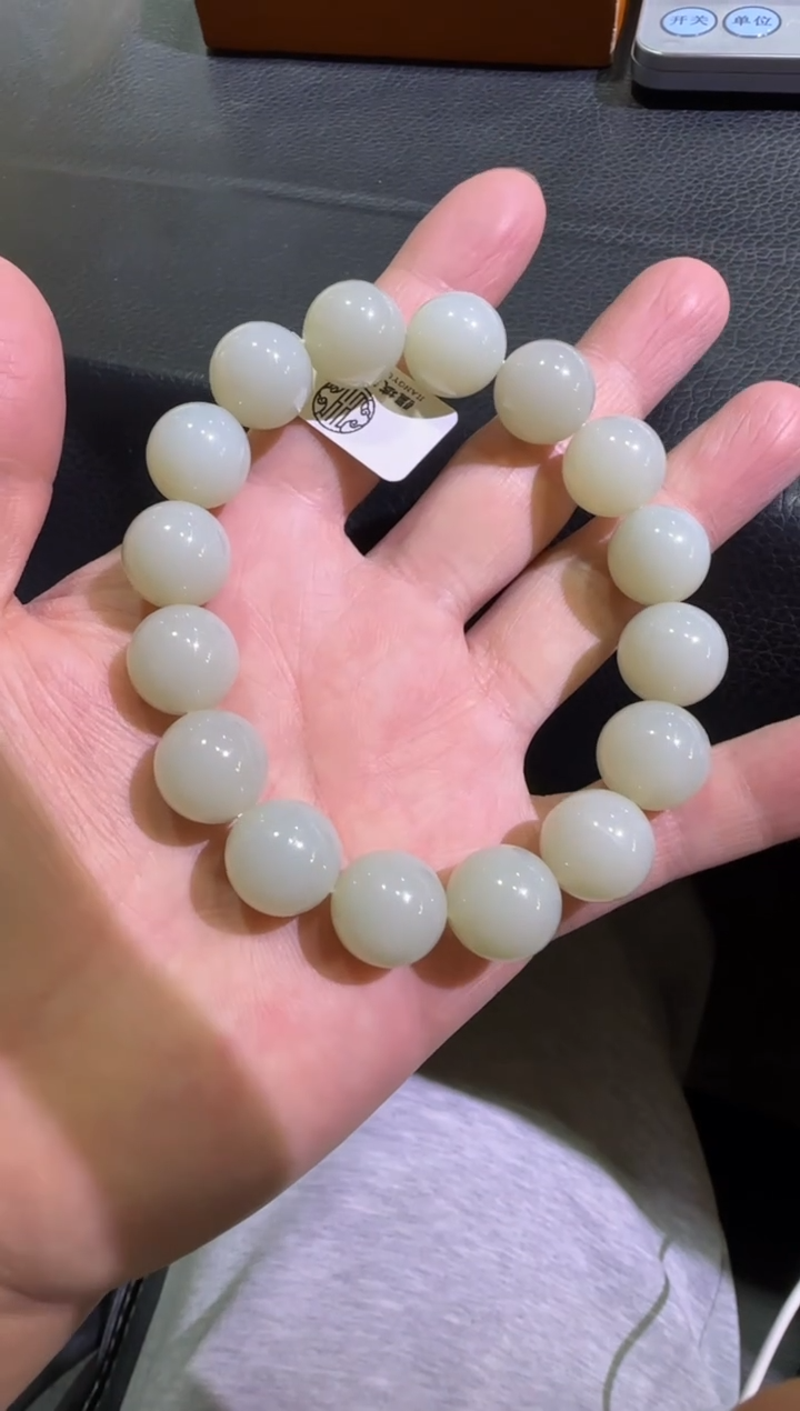 未镶嵌手串和田玉且末近矿高青白手串（产地直发）