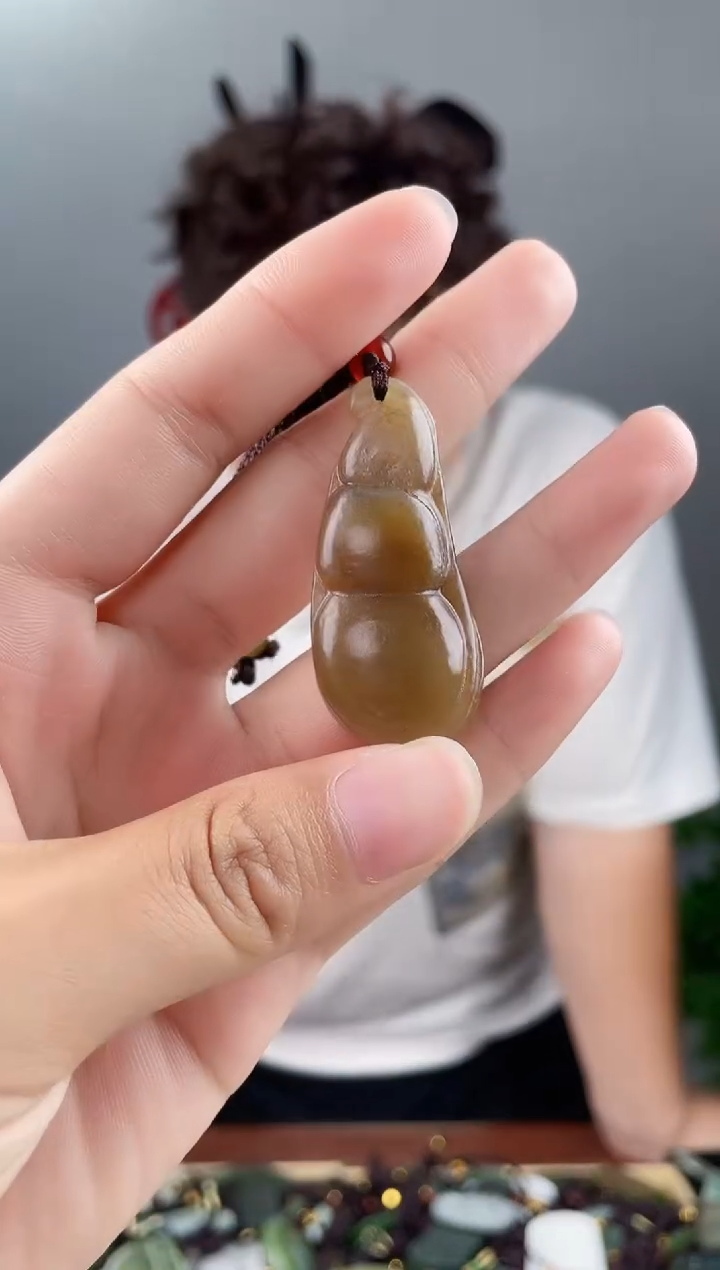 和田玉未镶嵌颈饰拍一发一，多样性发货