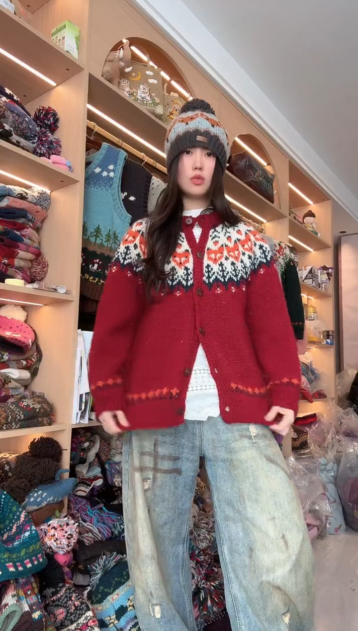 羊毛红色狐狸毛衣 