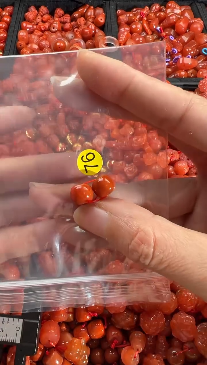 【闪购商品】南红玛瑙颈饰未镶嵌1