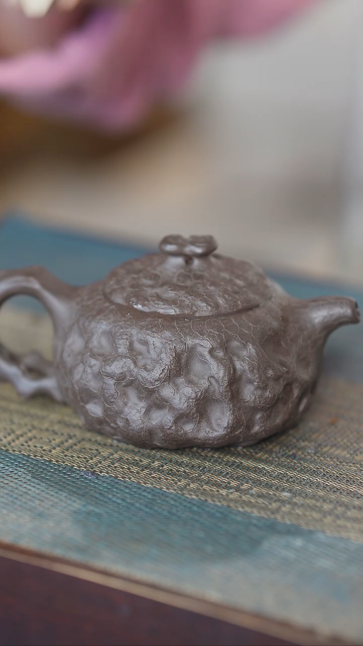 【闪购商品】喀左紫砂真不错，主播就是做壶的