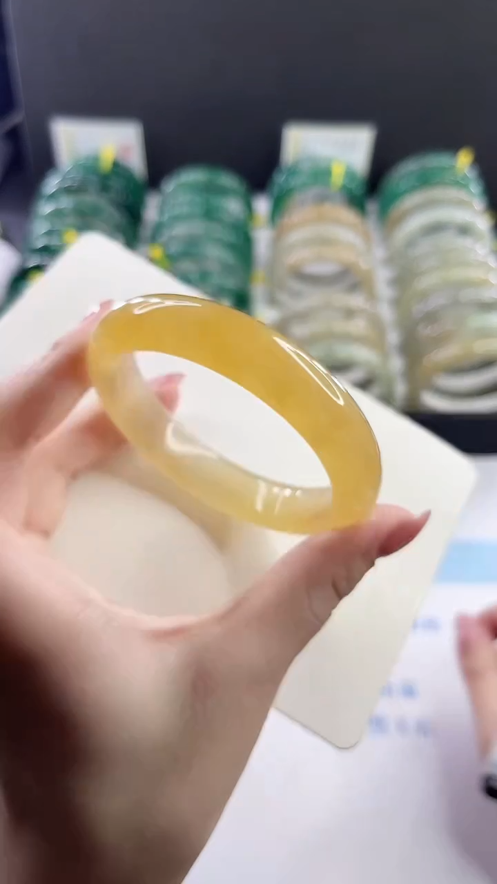 未镶嵌手镯石英质玉多样性发货L86