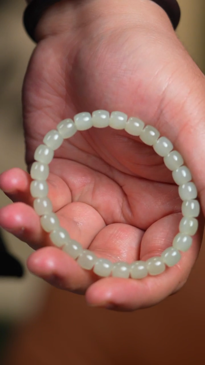 手链未镶嵌和田玉8mm于田