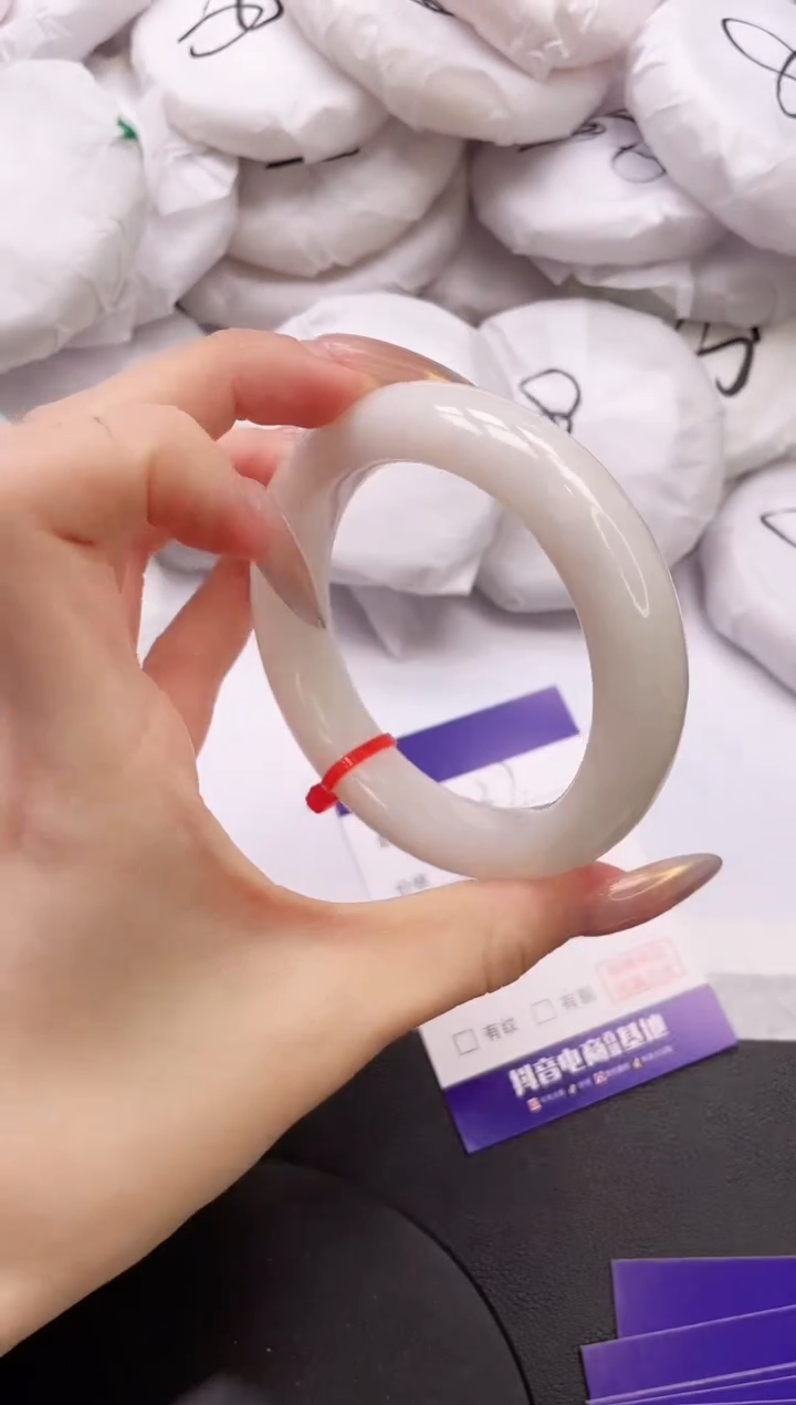 【闪购商品】和田玉手镯未镶嵌6K337-58