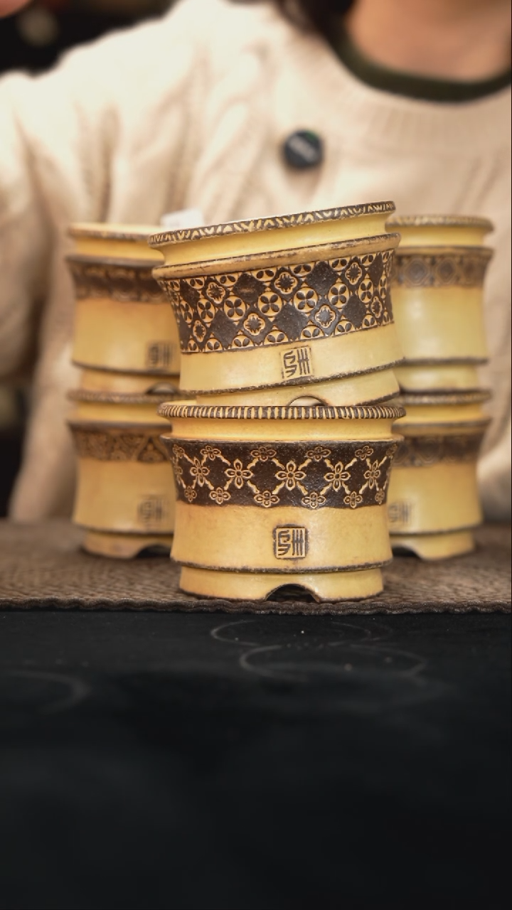 口径7.5-8花盆12--25-020特混发一个