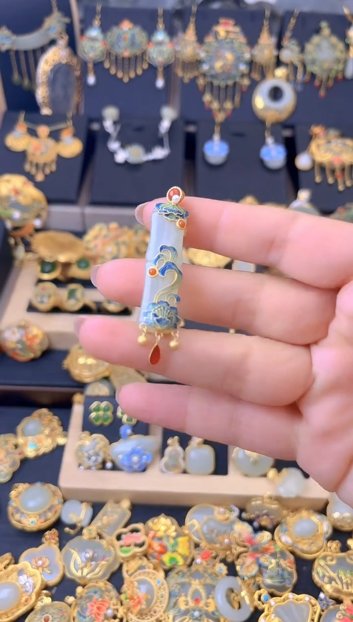 【闪购商品】和田玉吊坠银S925镀金镶嵌珐琅竹节吊坠