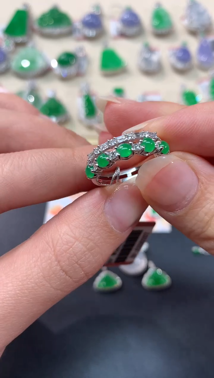 【闪购商品】翡翠戒指18K金镶嵌A105|9800+0