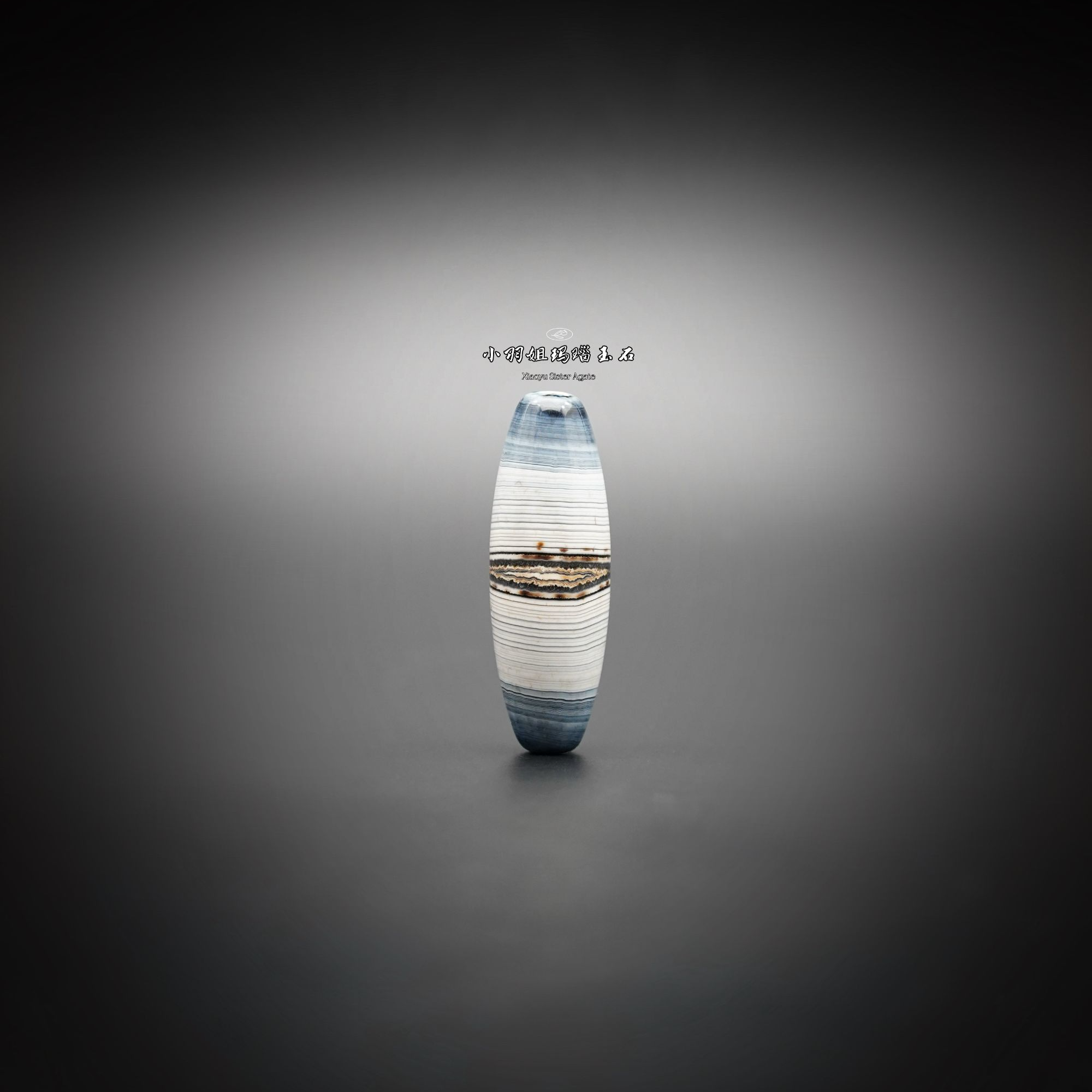 蓝沁凤眼缠丝玛瑙勒子 尺寸 13.8*41.5