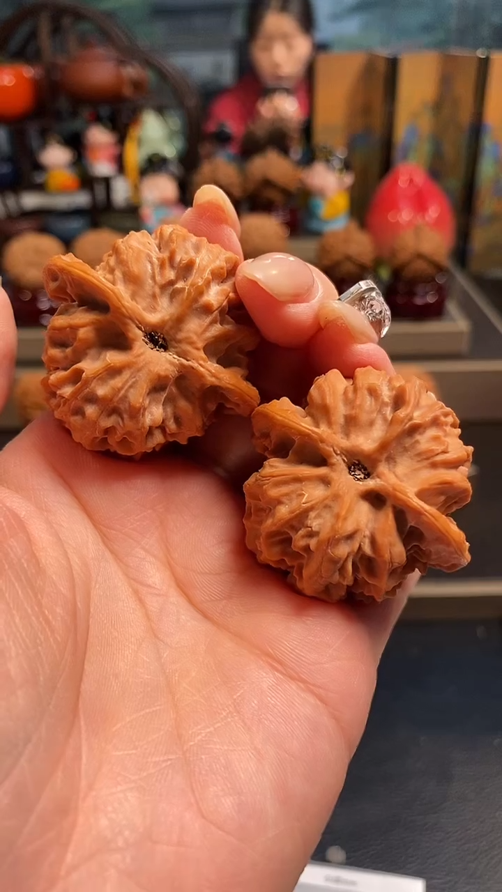 【闪购商品】文玩核桃把件H720苹果园41