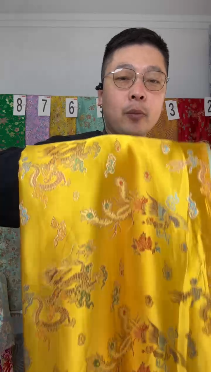 混纺织锦缎 幅宽 长度110.150