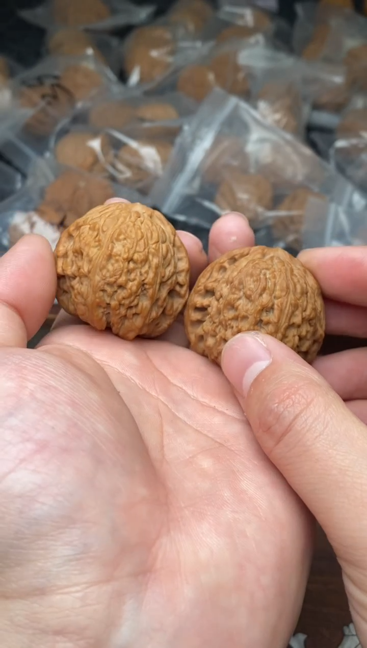 【闪购商品】文玩核桃把件G82号40尺暴雪