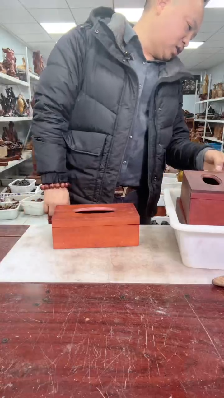 【闪购商品】花梨木类木雕工艺品8888888