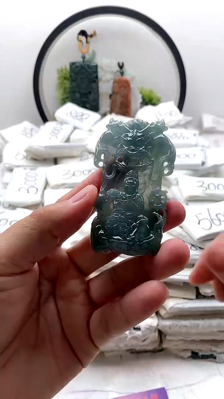 颈饰未镶嵌翡翠文殊
