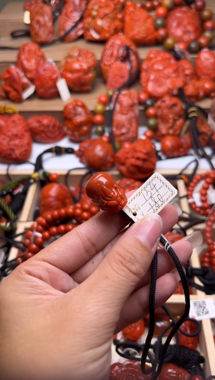 【闪购商品】南红玛瑙珠宝奇石未镶嵌734