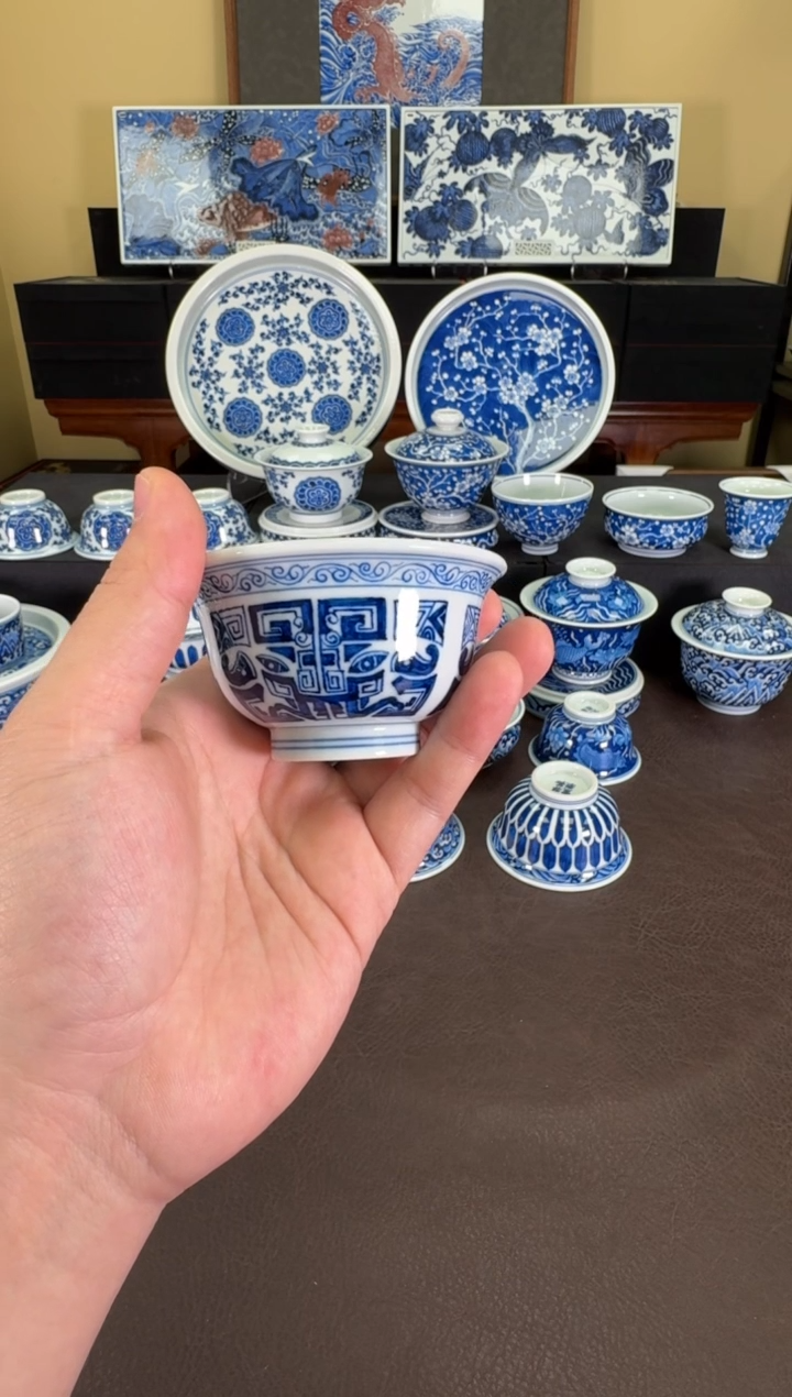 【闪购商品】羿器窑饕餮纹中号压手杯