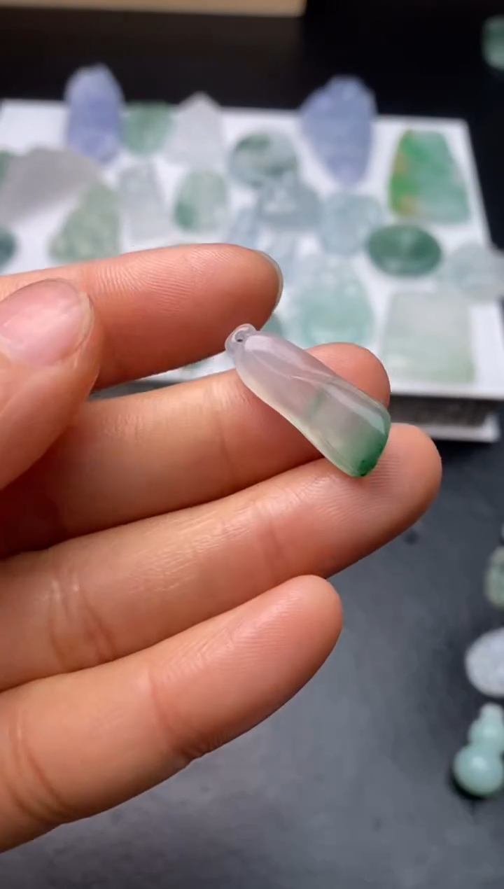 【闪购商品】定制翡翠未镶嵌翡翠毛货~