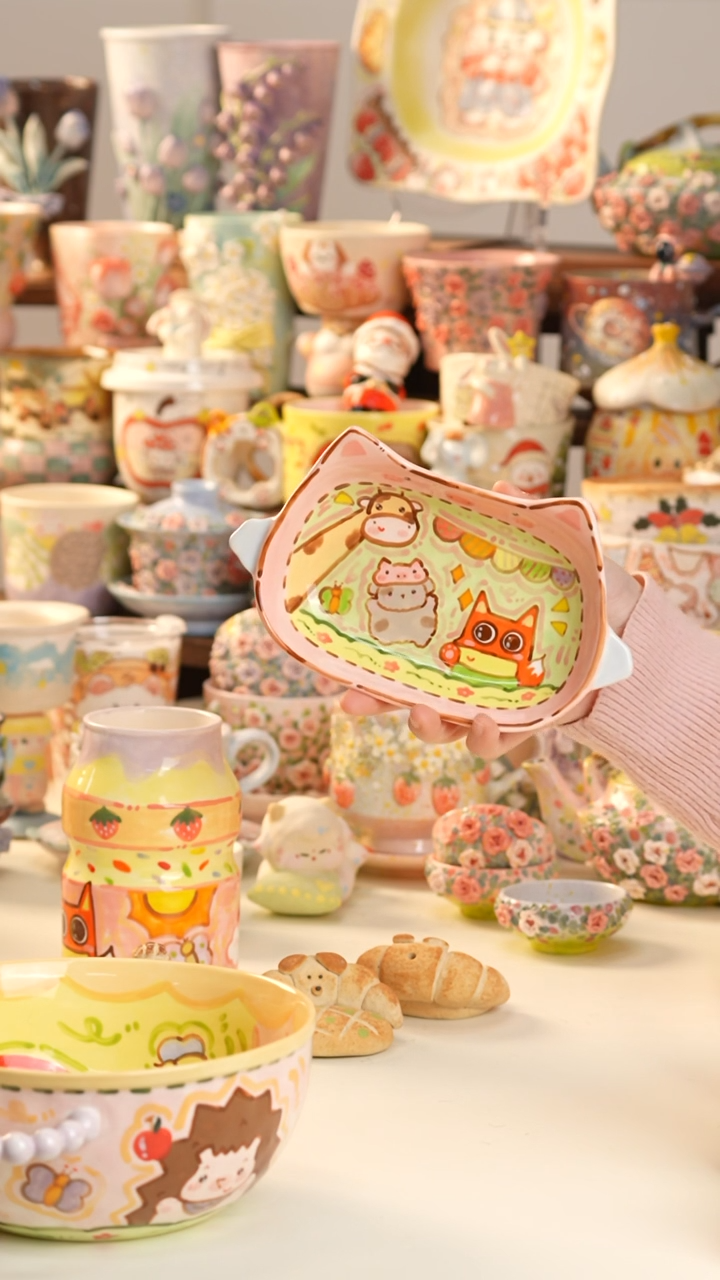 摆件陶景德镇釉下彩手绘设计师款陶瓷