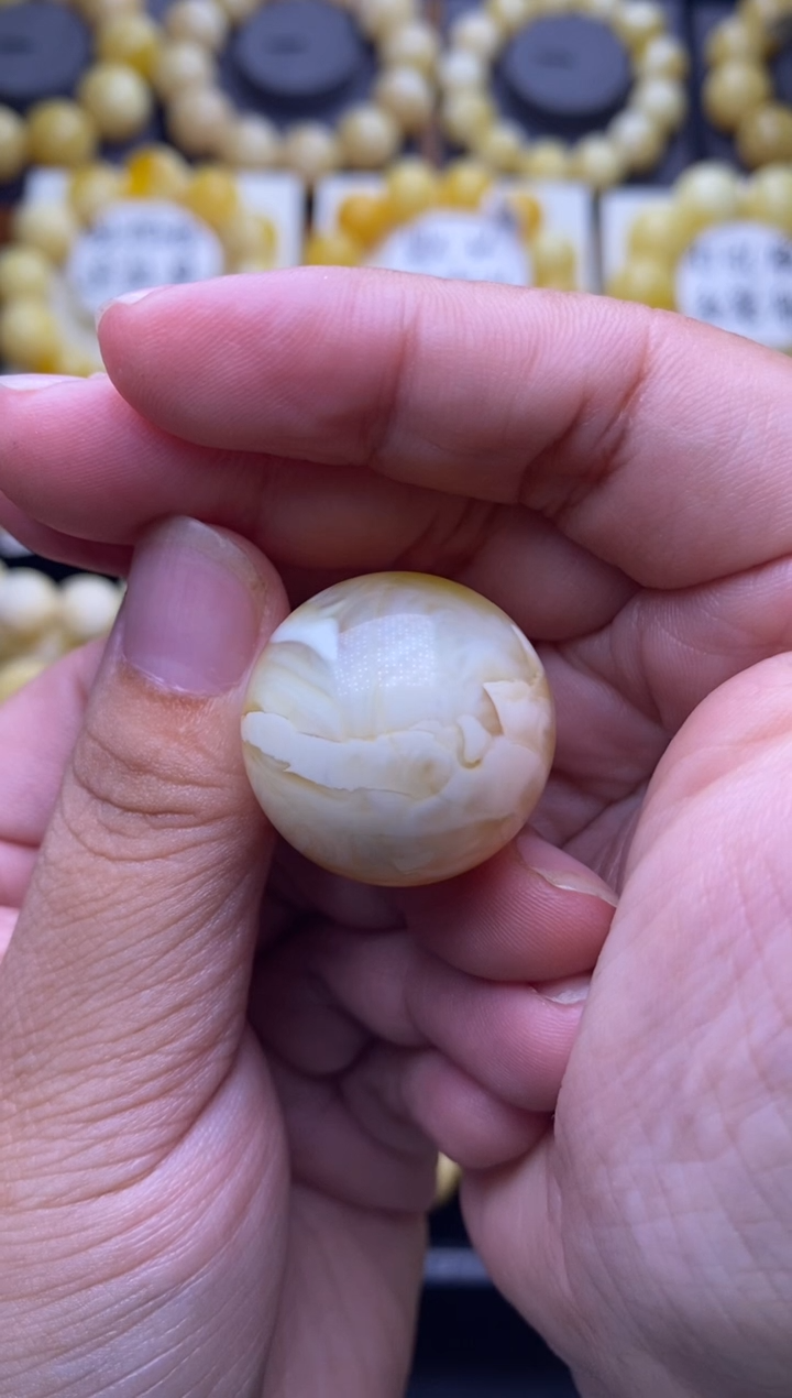 裸石琥珀未镶嵌 大小姐珠宝严选卡25+mm77