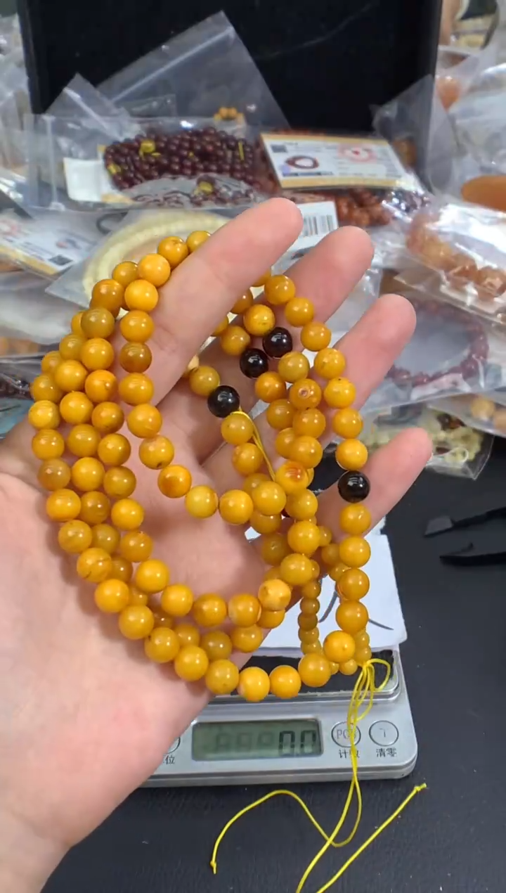 蜜蜡未镶嵌珠宝奇石1