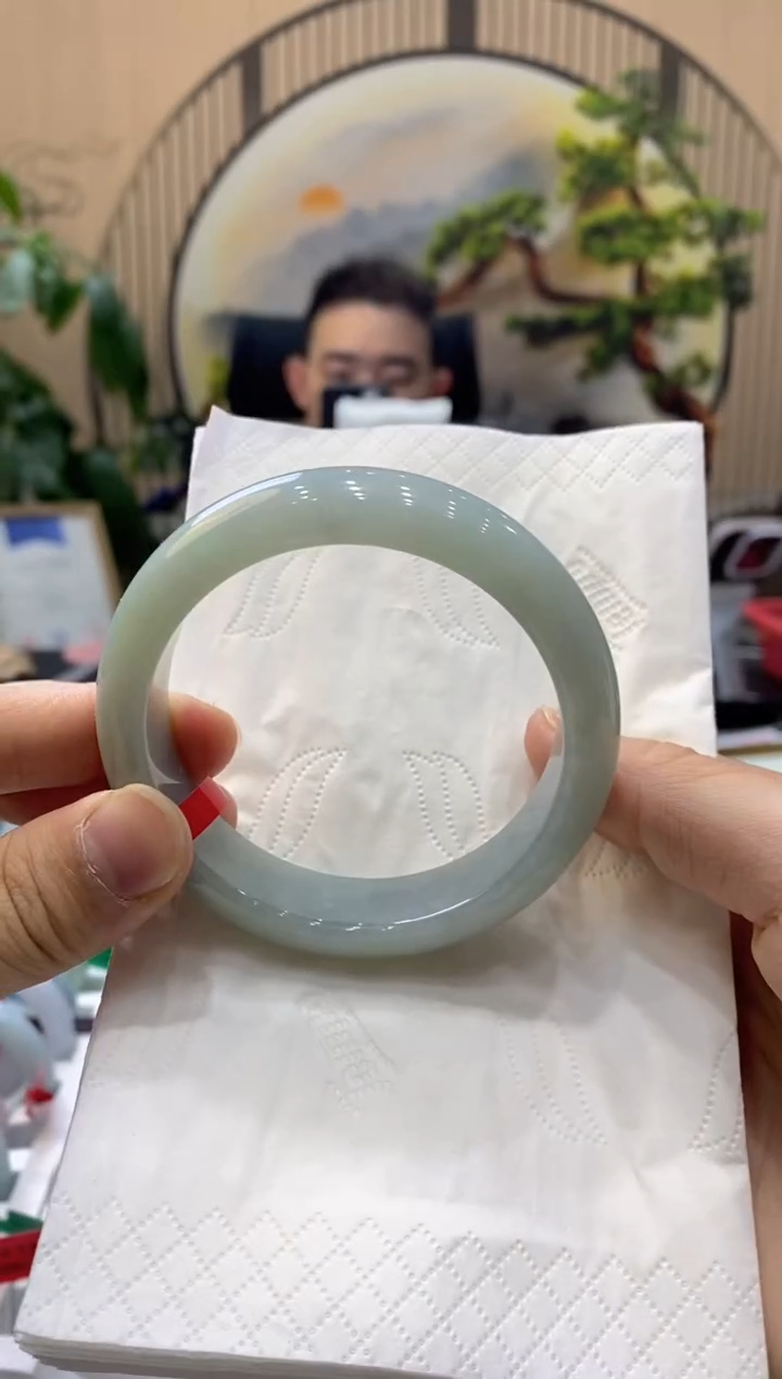 【闪购商品】翡翠手镯未镶嵌000009175