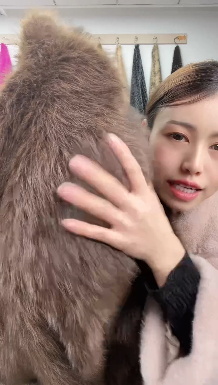 狐狸毛D772尺寸1.8*1