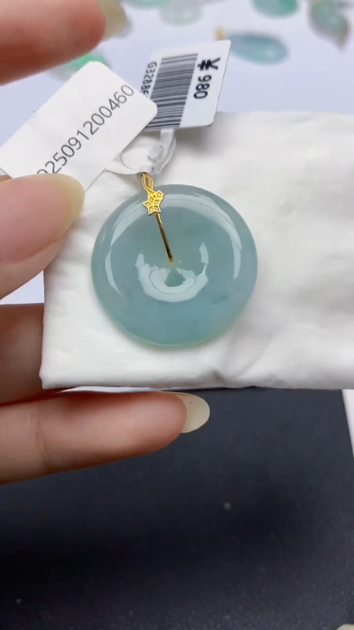 颈饰18K金镶嵌翡翠天然缅甸a货翡翠百元以上9元证书费自理