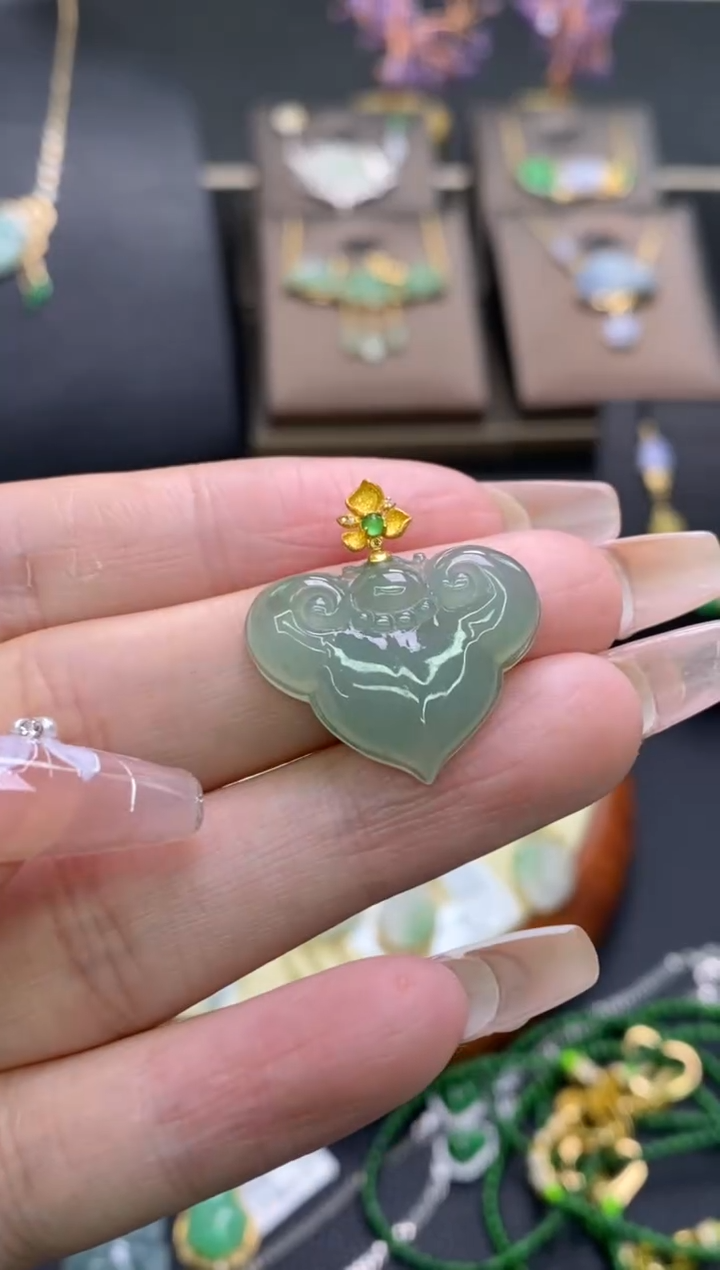 【闪购商品】翡翠颈饰18K金镶嵌净货13153