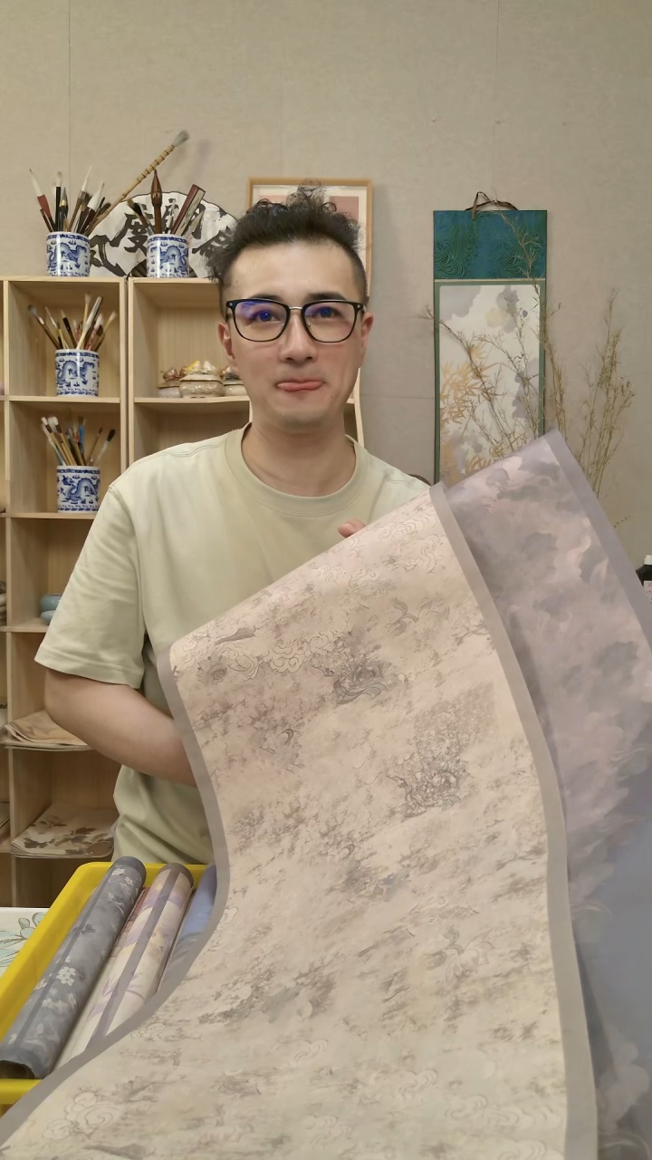 褚皮云彩1卷敦煌莲花1卷