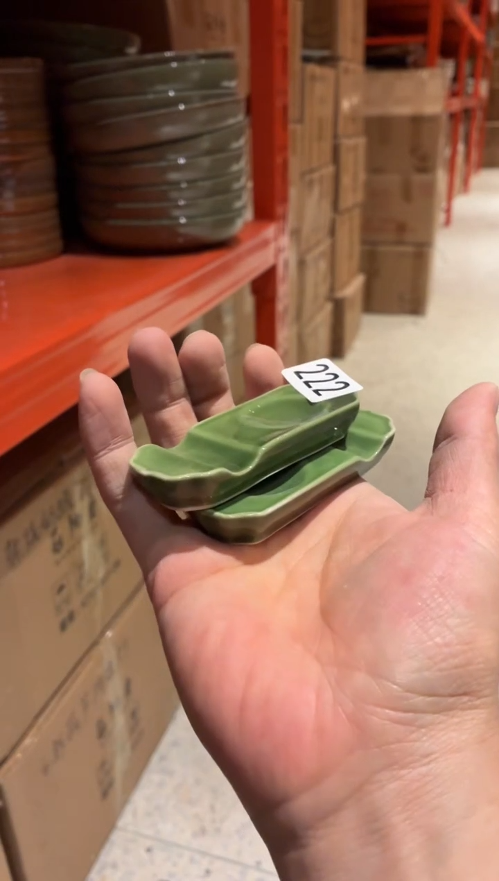 瓷片凡*222翠绿筷架2个