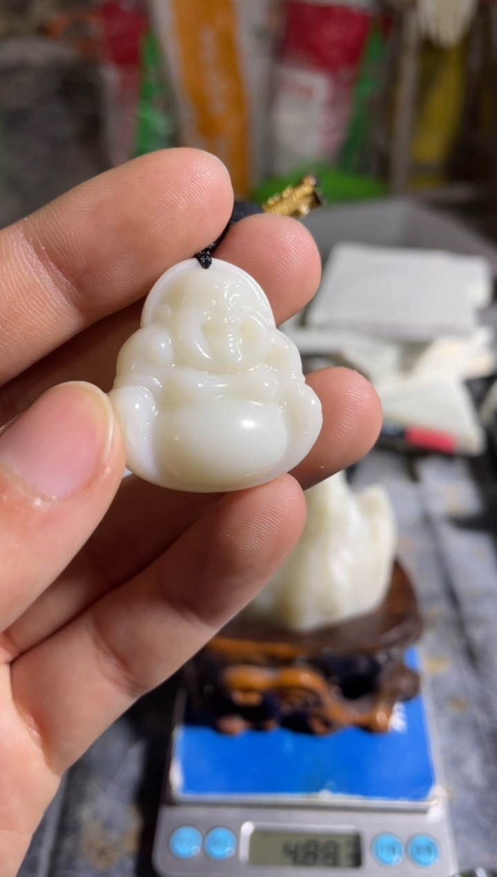 颈饰未镶嵌和田玉1