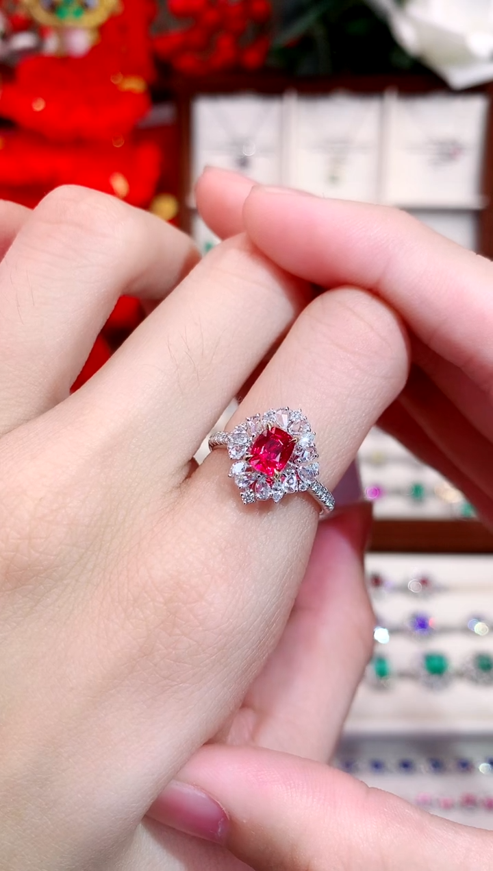 【闪购商品】尖晶石戒指18K金镶嵌0.85ct/天然宝石/七天无理由