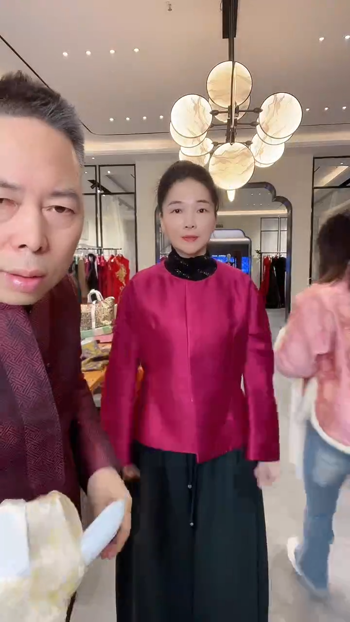 玫红色高定款上衣外套 799 3xl码