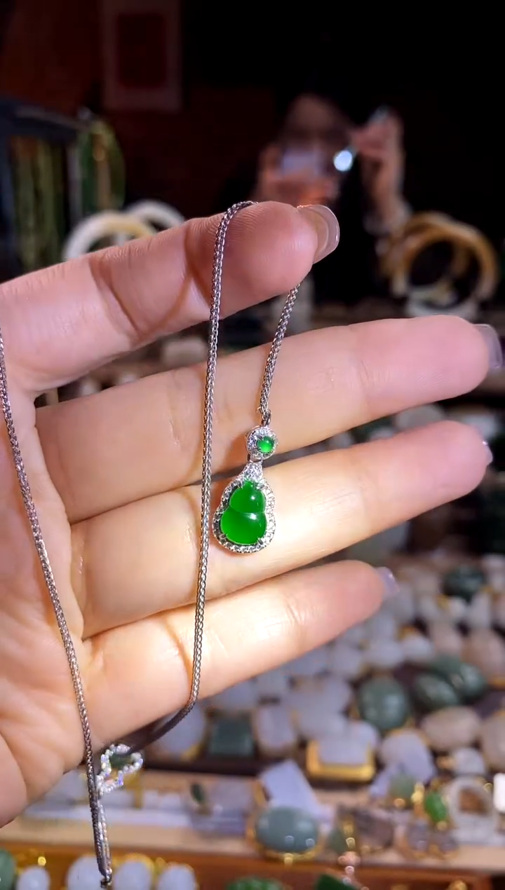【闪购商品】翡翠颈饰银S925镶嵌.。。。