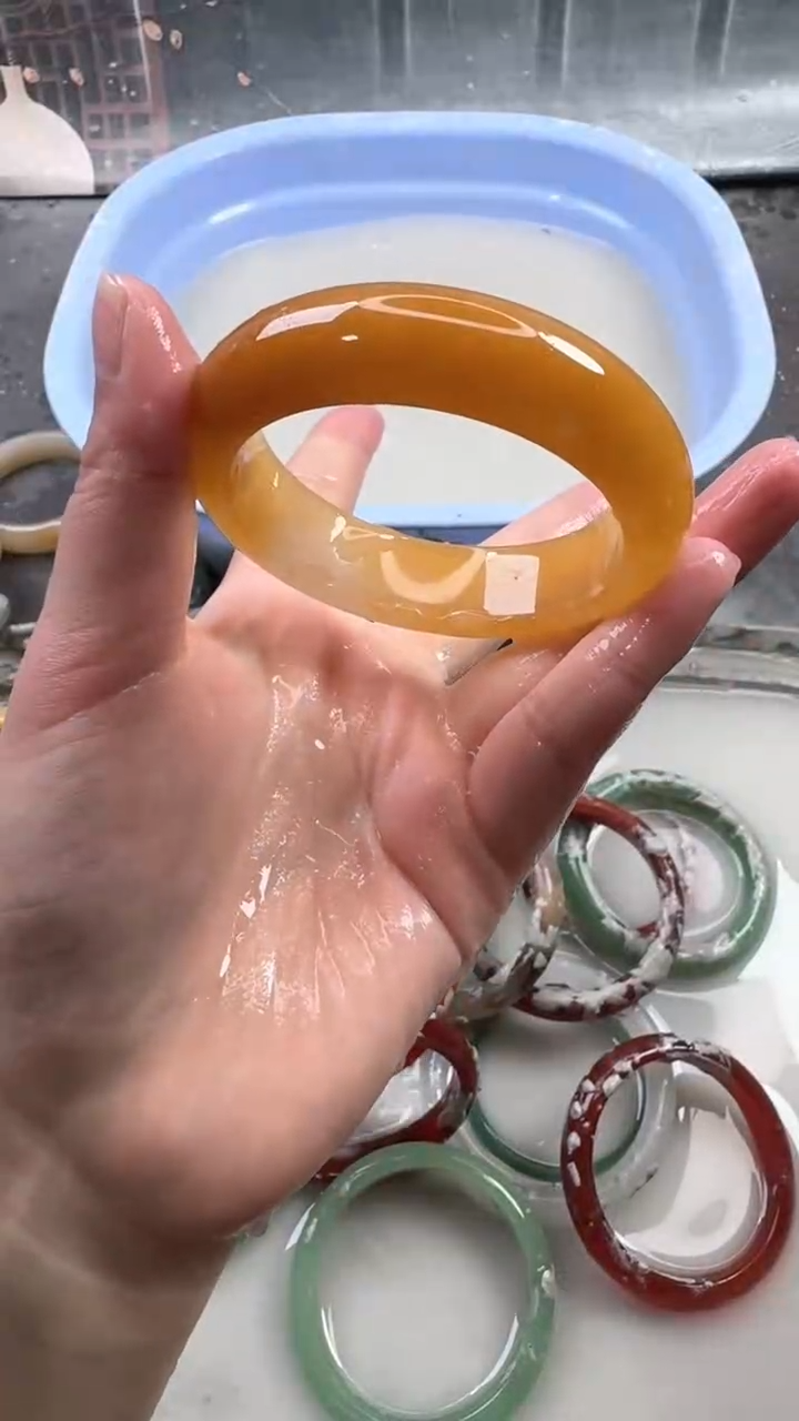 【闪购商品】石英质玉手镯未镶嵌81